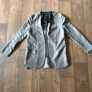 H&M taupe blazer 10